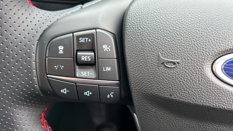 Ford Kuga 2.5 FHEV ST-Line 5dr CVT Hybrid Estate